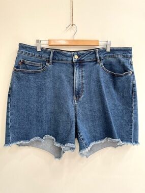 Judy Blue denim cut off jean shorts medium wash plus size 4XL style JB150176